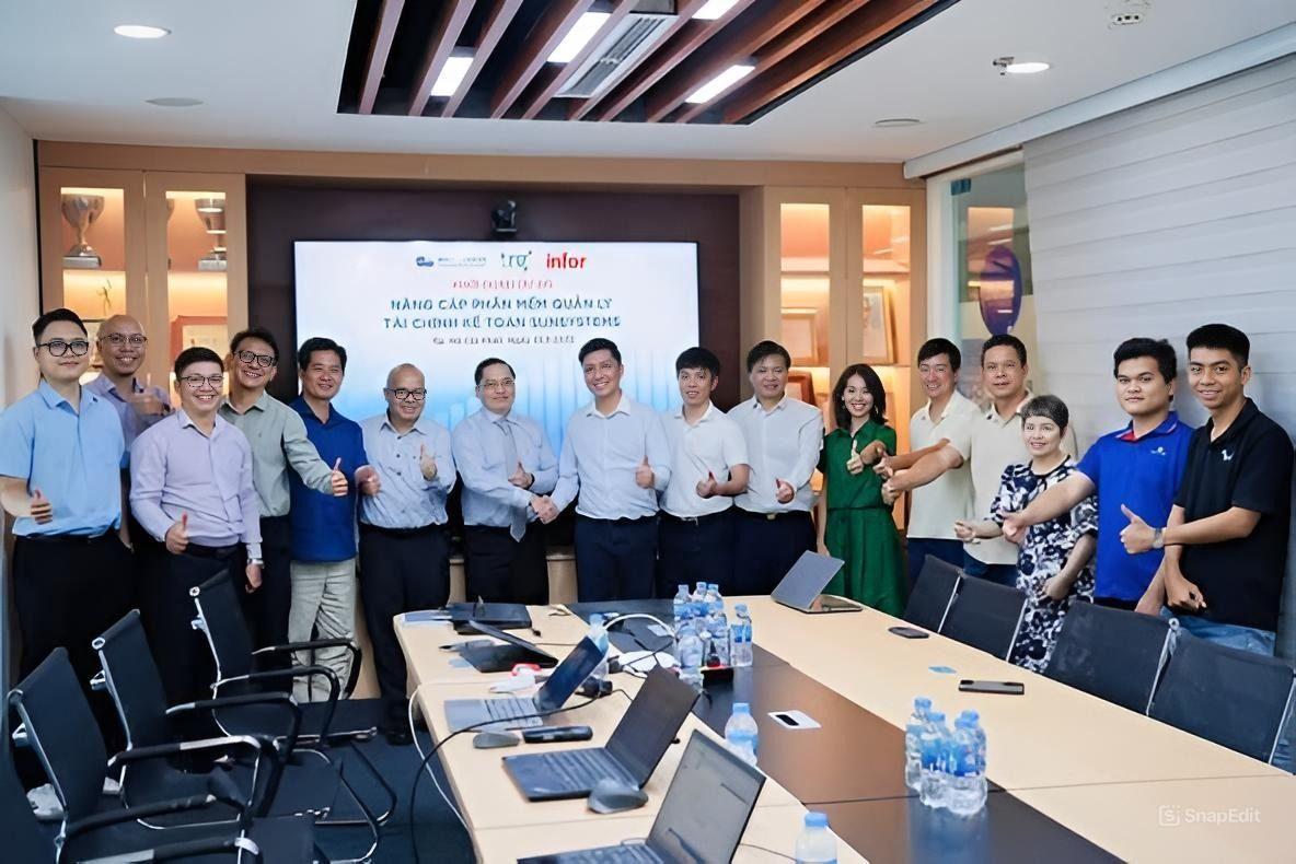 The TRG International and GIC project teams